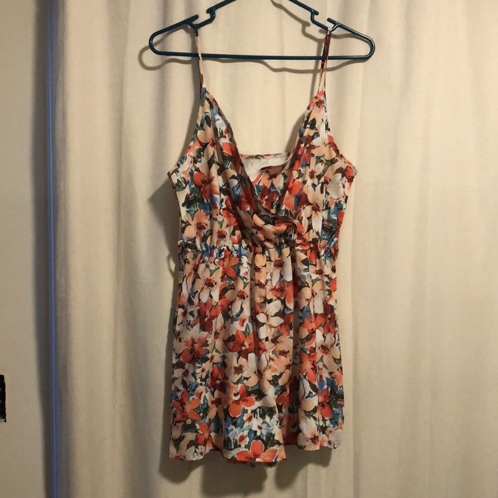 🎉4 for $20 Shein Floral Romper, size Medium